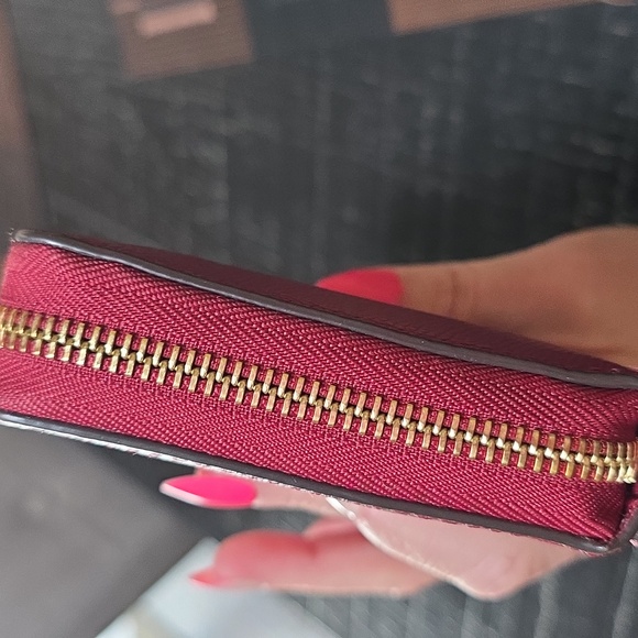 Michael Kors Red Jet Set Travel Wallet - Picture 15 of 15